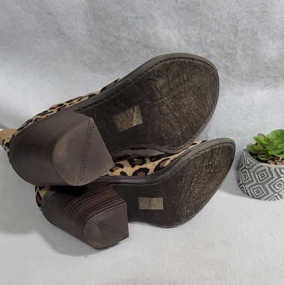 Blowfish Leopard Print Pull-On Block Heel Sock Ankle Booties Size 11 - Picture 7 of 12